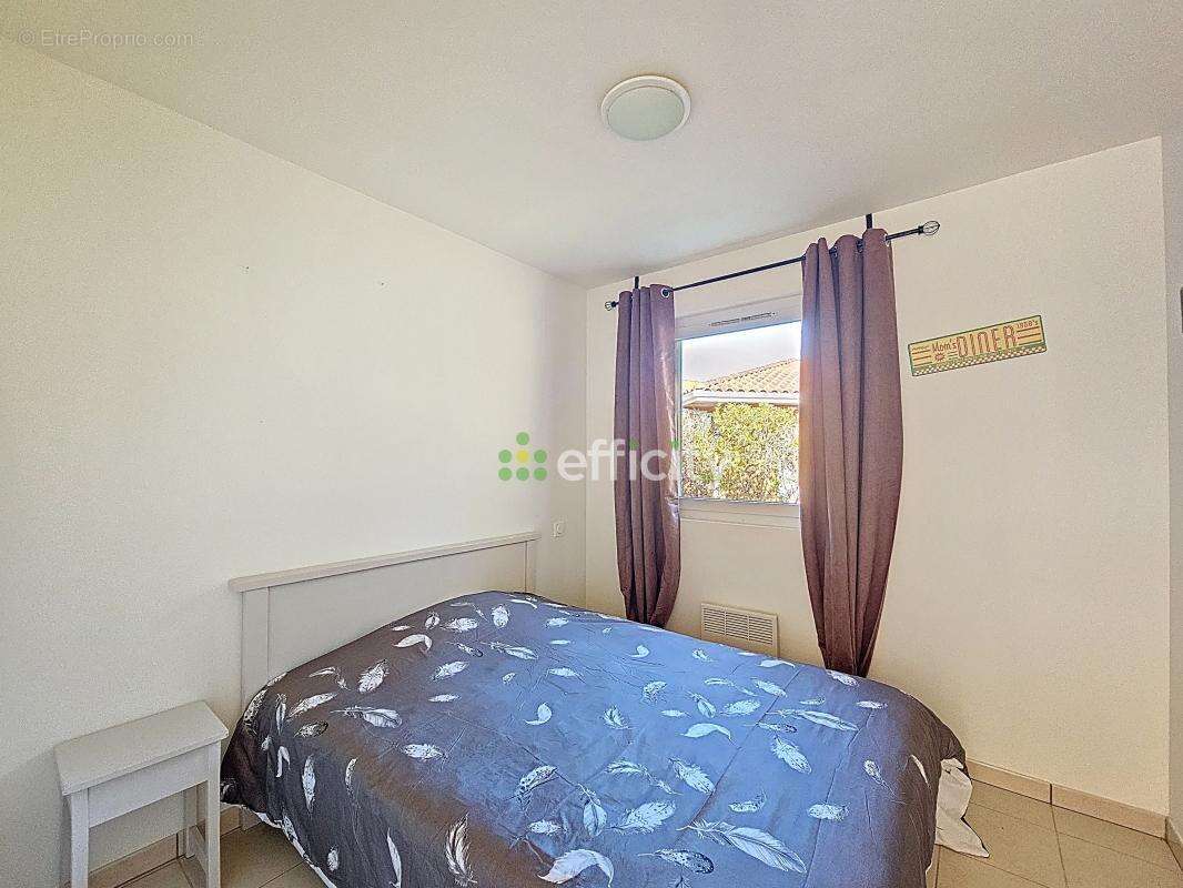 Maison à PARENTIS-EN-BORN