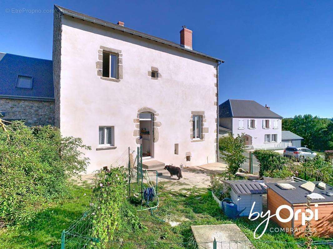 Maison à SAINT-MAURICE-PRES-PIONSAT