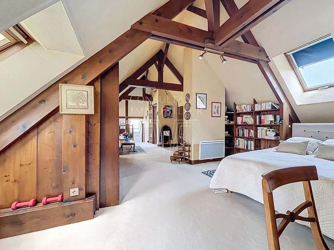 Maison à LE VESINET