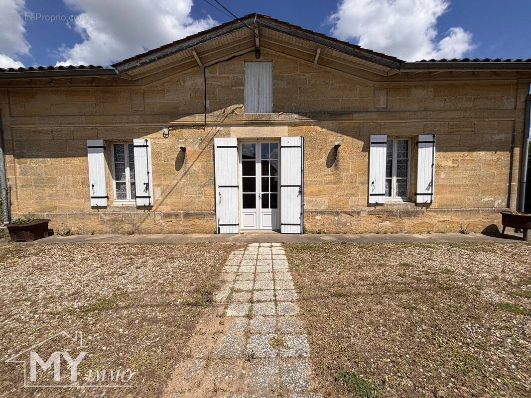 Maison à SAINT-EMILION