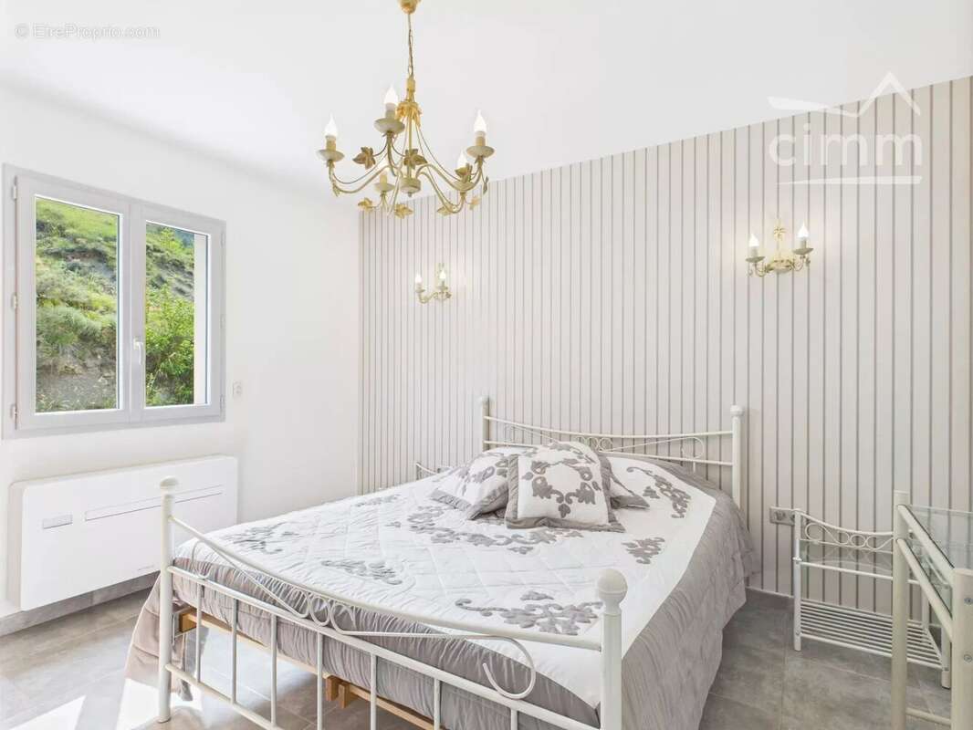 Villa contemporaine avec vue imprenable à Les Vans - photo 9