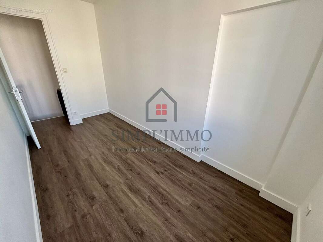 Ensemble immobilier de 147m² - photo 8