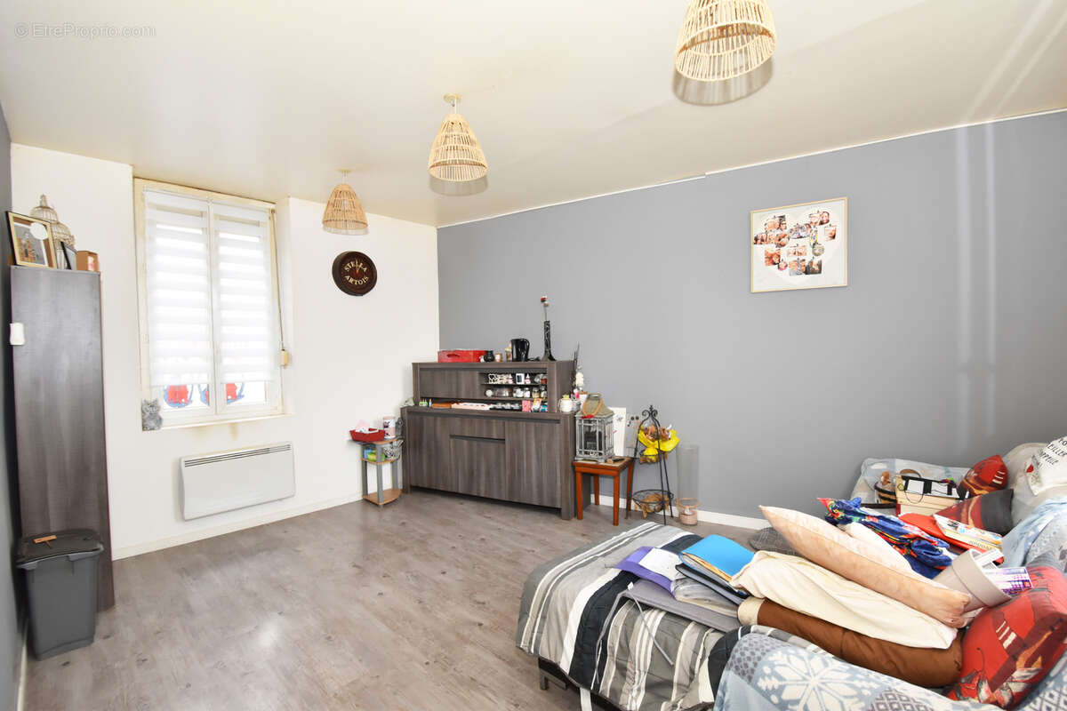 Maison à BERTEAUCOURT-LES-DAMES