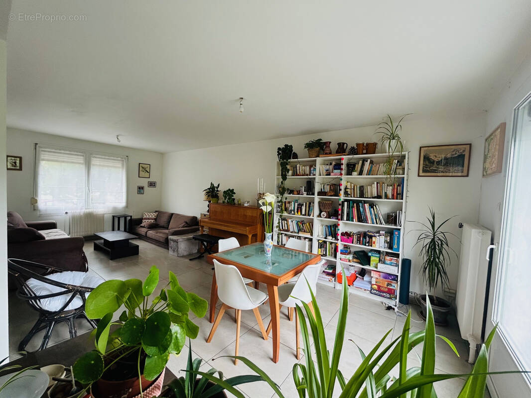 Maison 3 chambres jardin garage Camon - photo 2