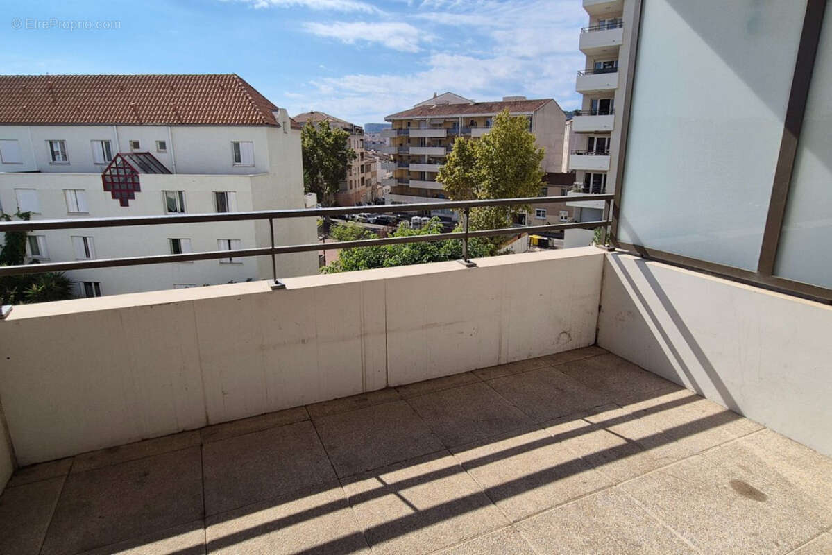 Appartement à MARSEILLE-8E