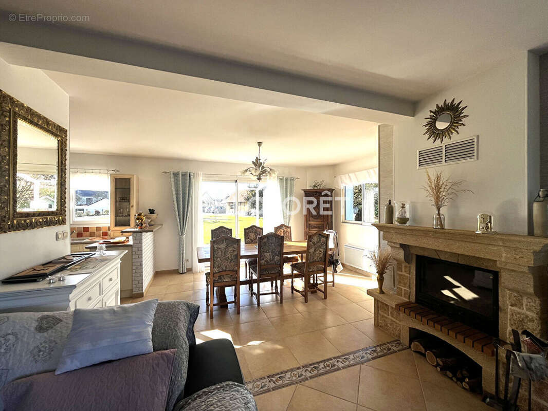 Maison à MEZIDON-CANON