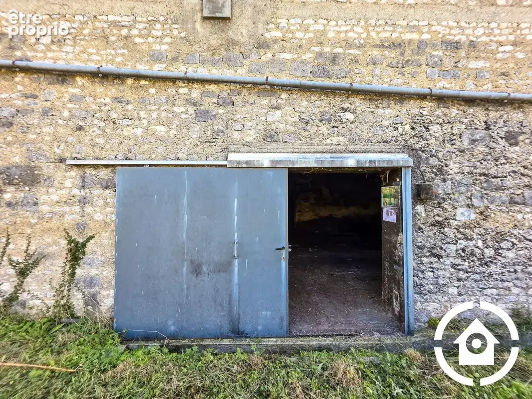 Commerce 180 m² à vendre à Angeac-Champagne (16130) - photo 4