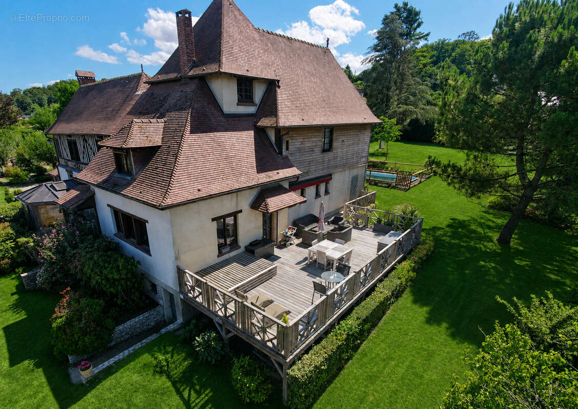 Maison à PONT-L'EVEQUE