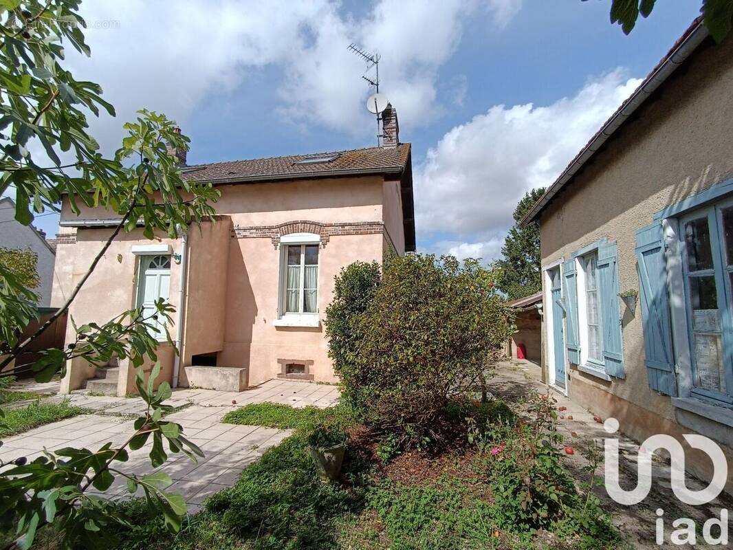 Photo 1 - Maison à CHENY