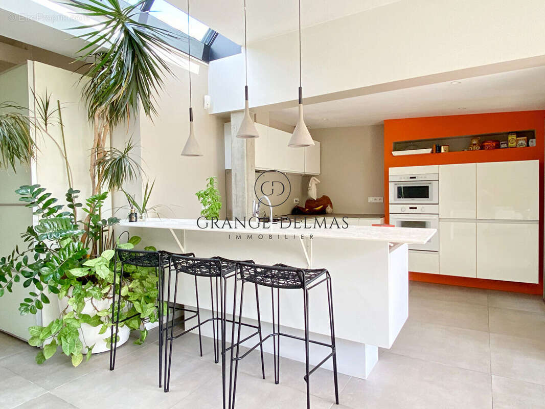 Maison de plain pied rénovée avec jardin - TALENCE - photo 6