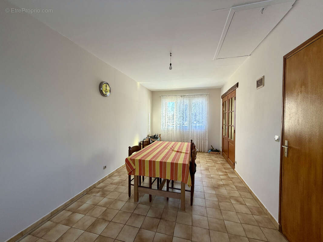 Maison à THIRON-GARDAIS