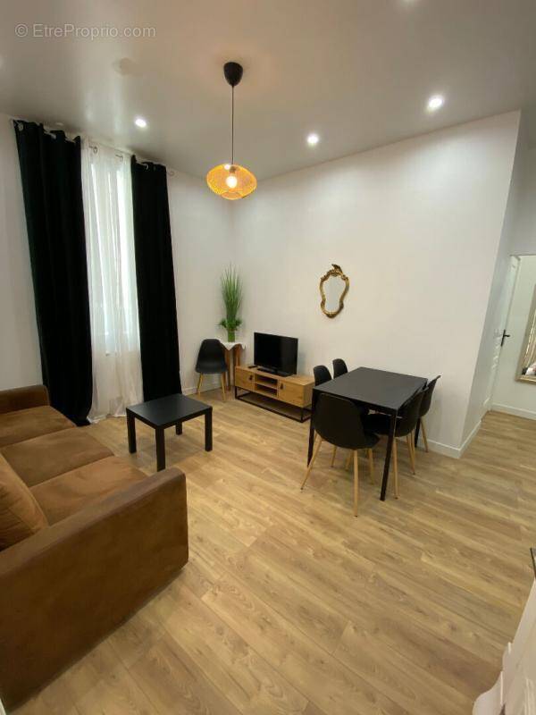 Appartement à NIMES