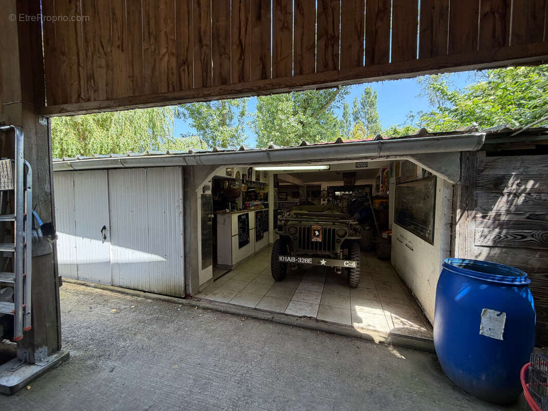 Maison familiale avec grand garage, carport et jardin - photo 3
