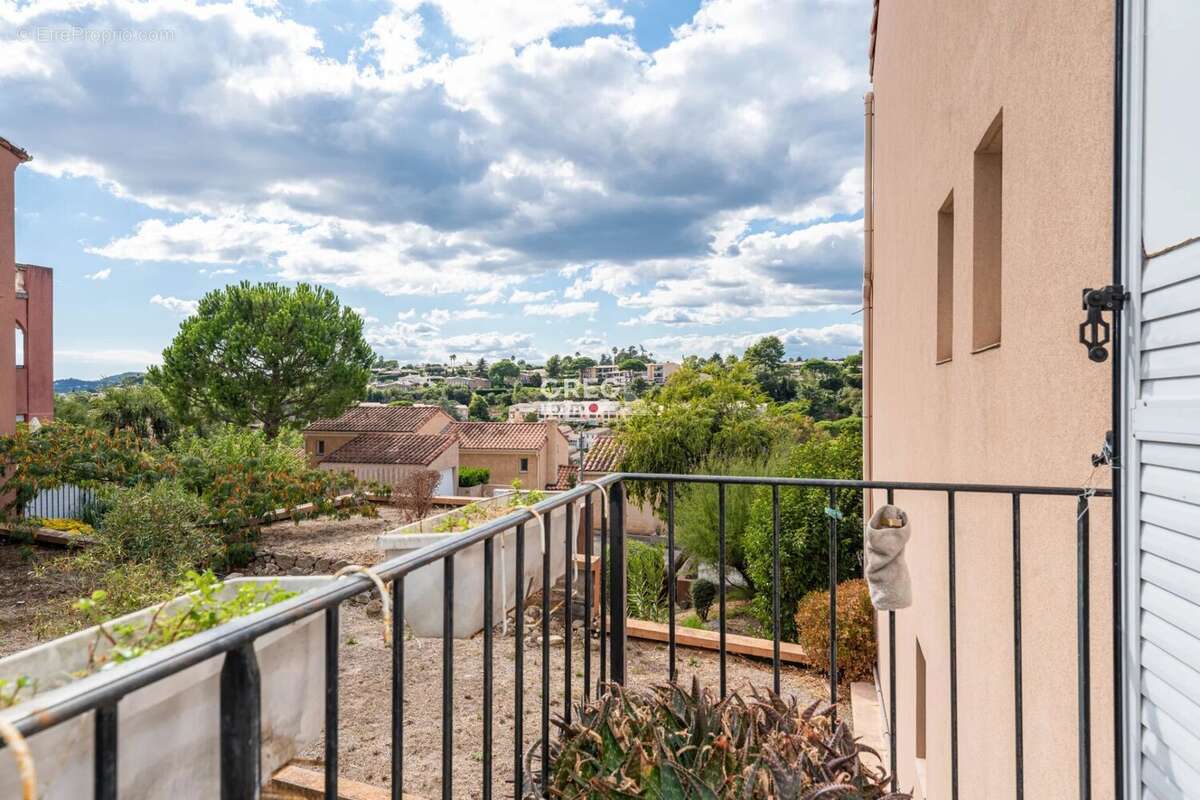 Appartement à VILLENEUVE-LOUBET