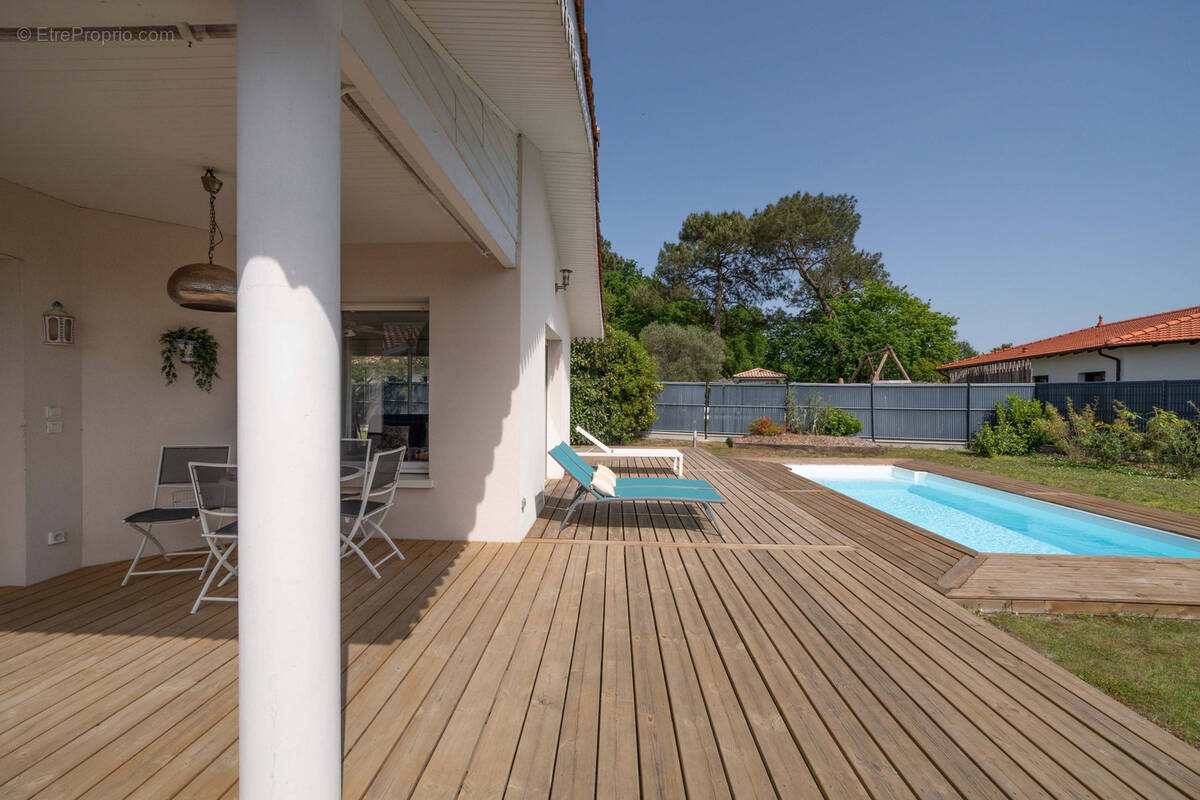 Maison à LE TEICH