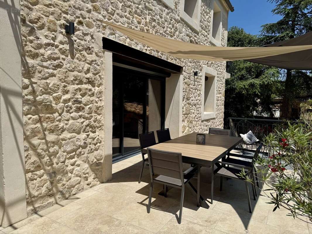 Maison à GARRIGUES-SAINTE-EULALIE