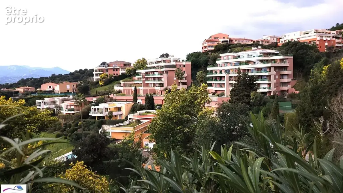 Appartement à MANDELIEU-LA-NAPOULE