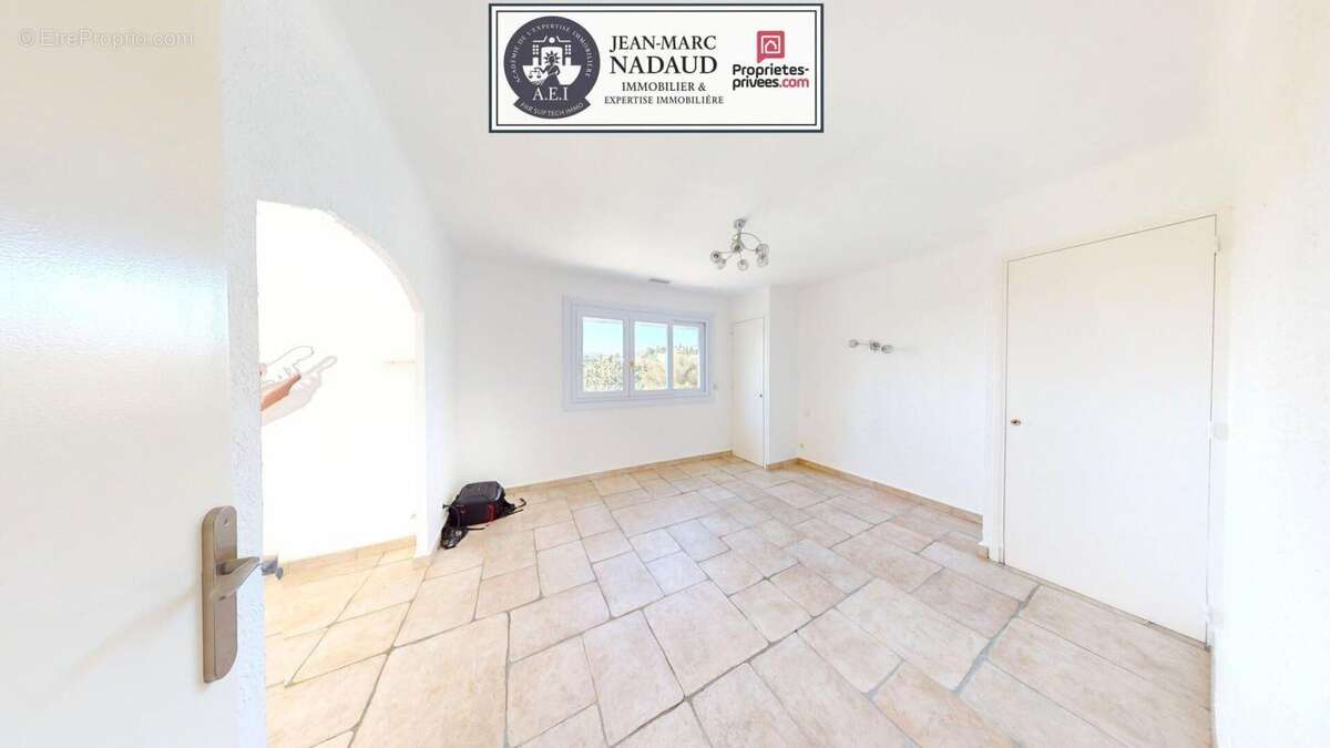 Villa Familiale  T2/T3 + T4 avec piscine ,vue Mer, sans vis à vis - photo 10