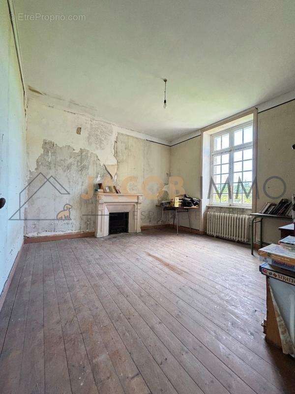 Maison à PLOUZEVEDE