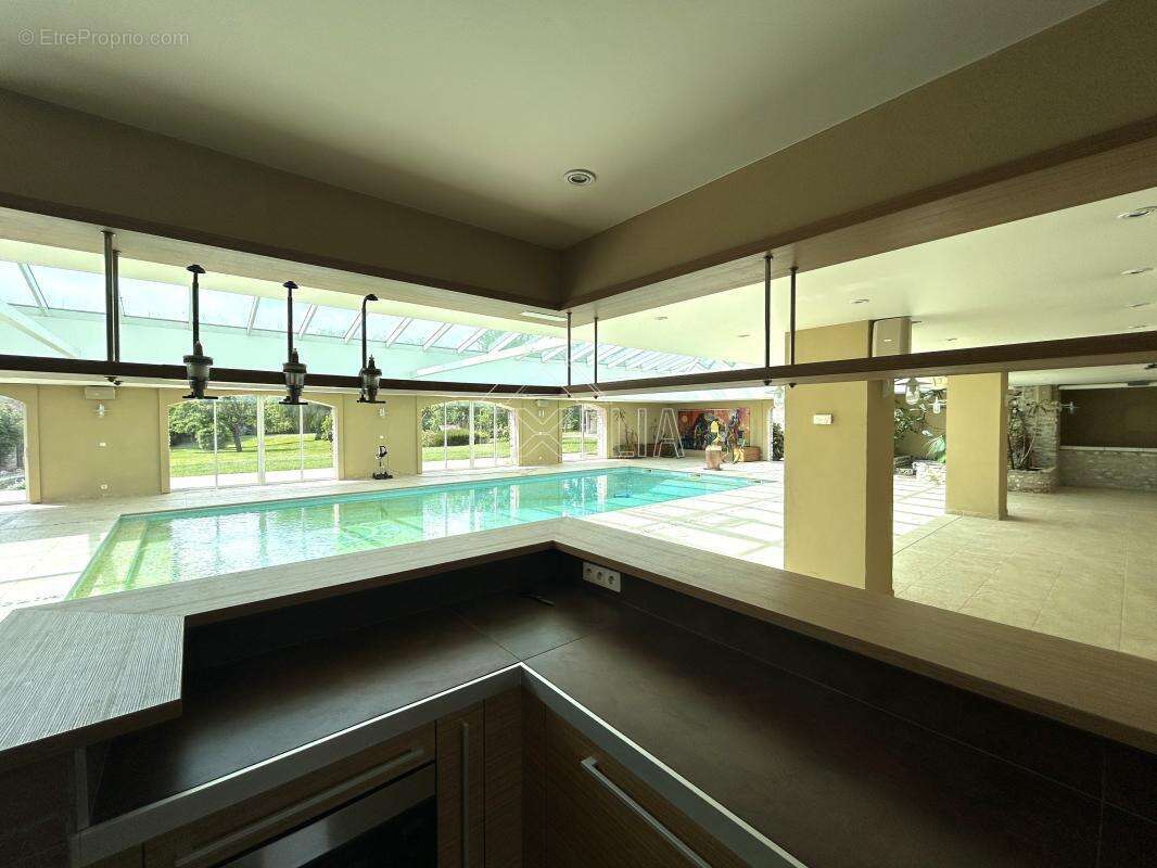 Propriété de caractère 12 pièces 638 m² avec piscine, dépendances équestres et parc de 1,4 ha à Villegats - photo 19
