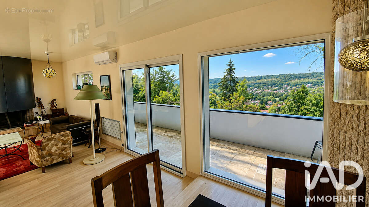 Photo 4 - Maison à BURES-SUR-YVETTE