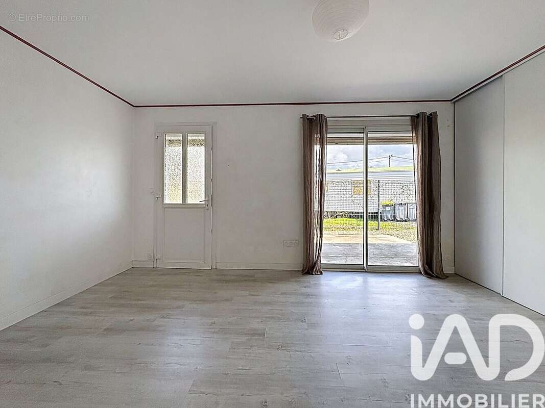 Photo 5 - Maison à CHARRON