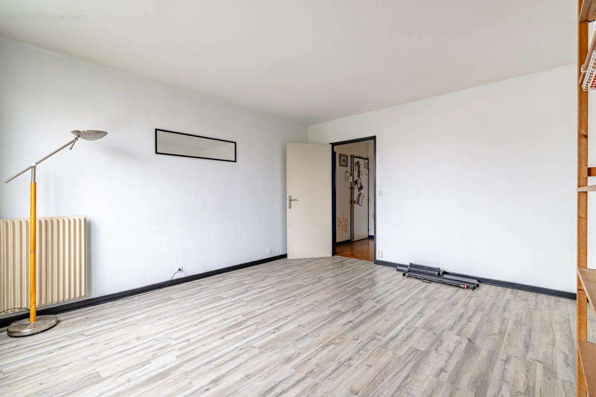 Appartement à MAISONS-ALFORT