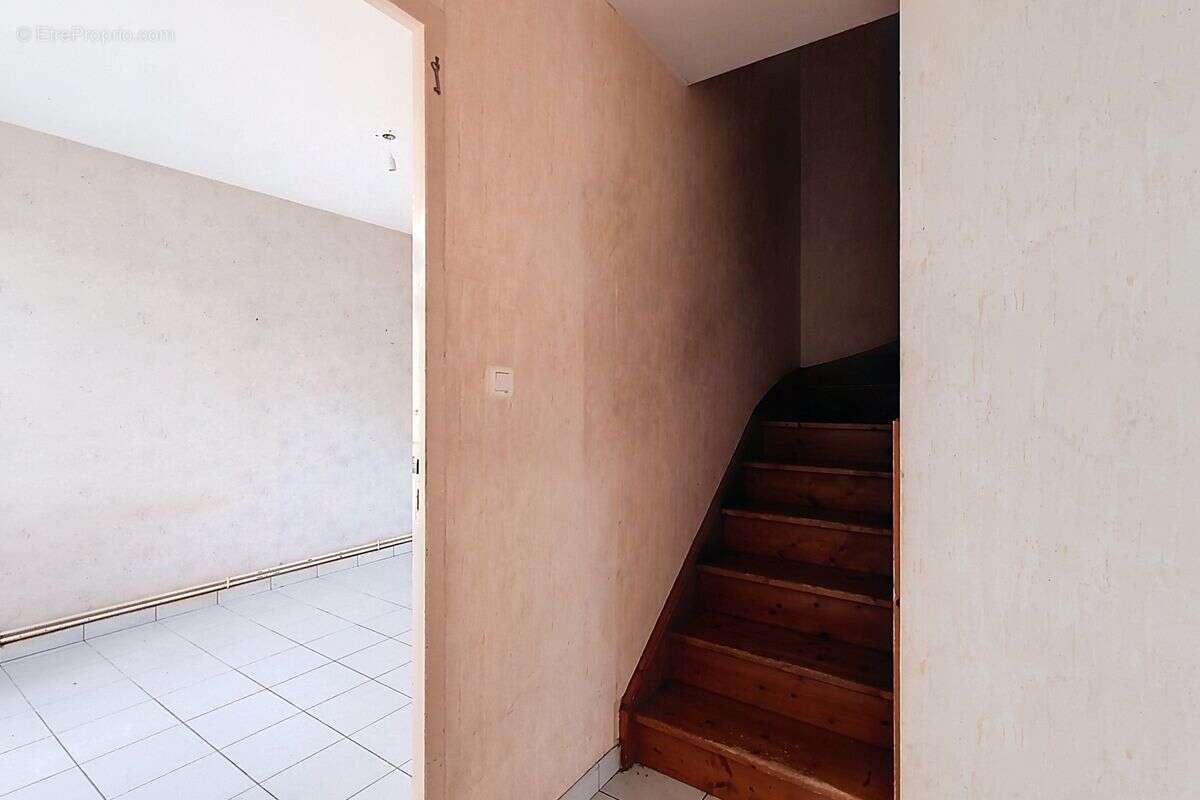 Maison à SAINT-FORGEUX