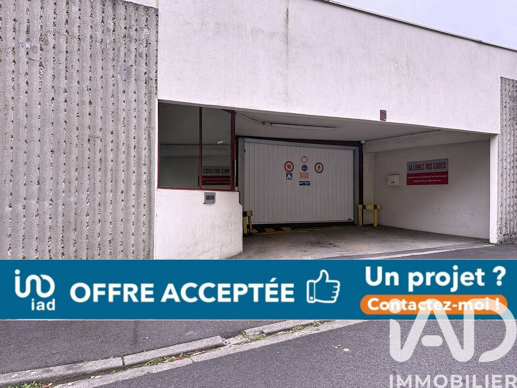 Photo 1 - Parking à LES MUREAUX