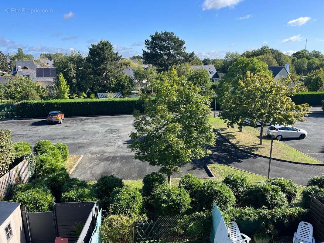   - Maison à LES PONTS-DE-CE