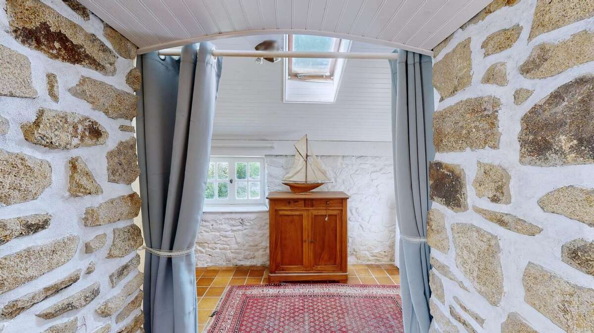 Maison 168 m² à Saint-Thonan  - photo 9