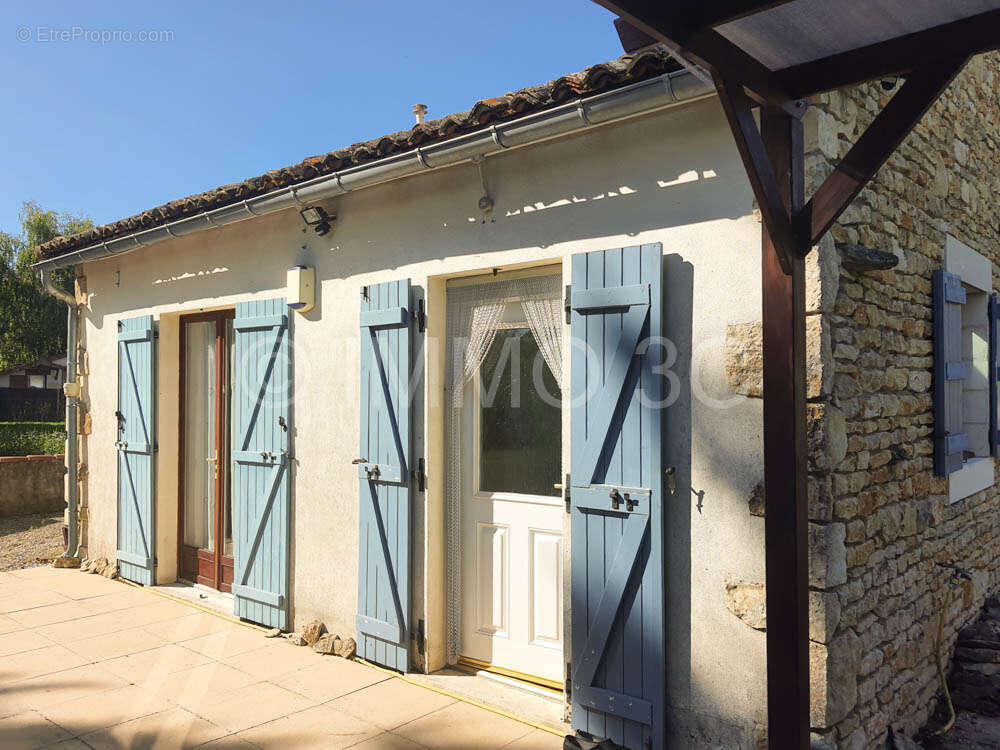 Maison à SAUZE-VAUSSAIS