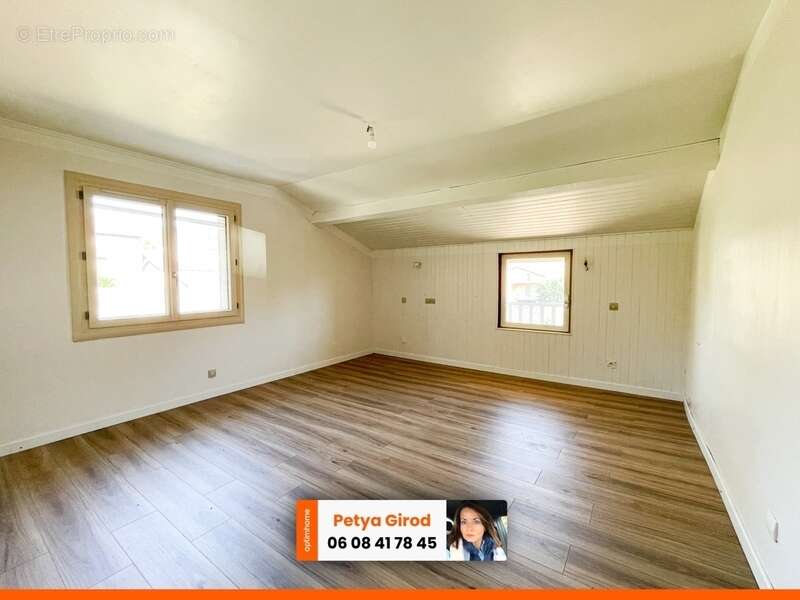 Maison à vendre  PIERRECLOS (71) - photo 8