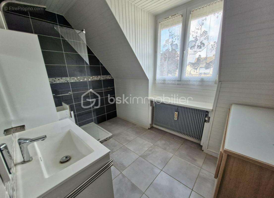 Maison semi-individuelle – 3 chambres – garage – jardin – liévin - photo 4