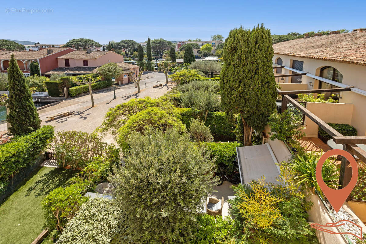 Appartement à GRIMAUD