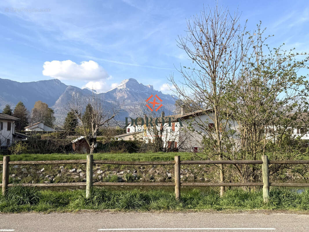 Terrain à LE VERSOUD