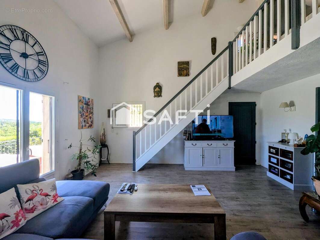 Photo 2 - Maison à FREJUS