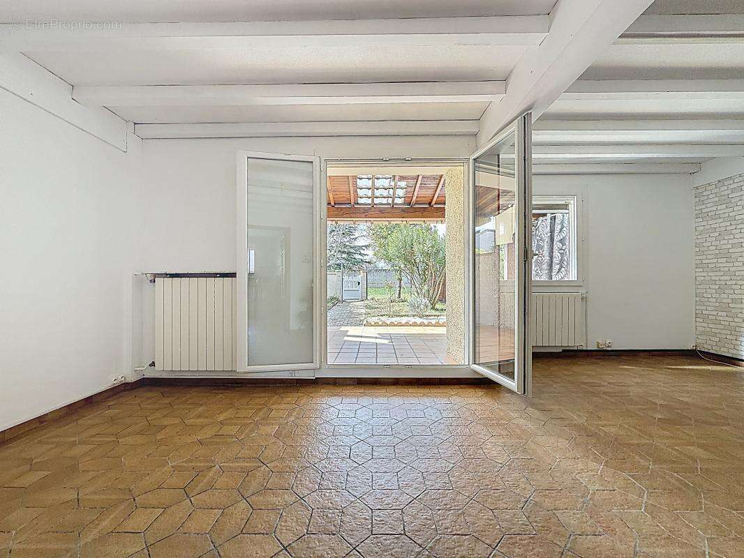 Maison 95 m² à Valence  - photo 4