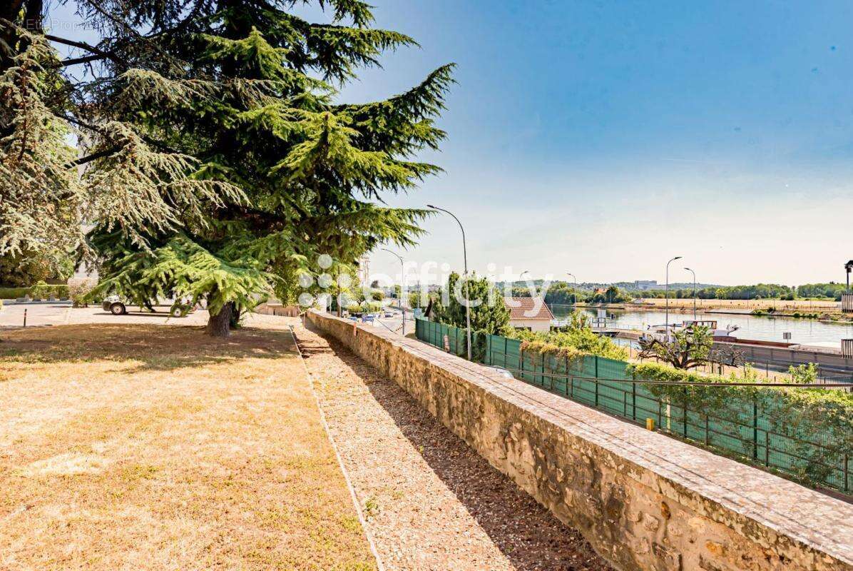 Appartement à ABLON-SUR-SEINE