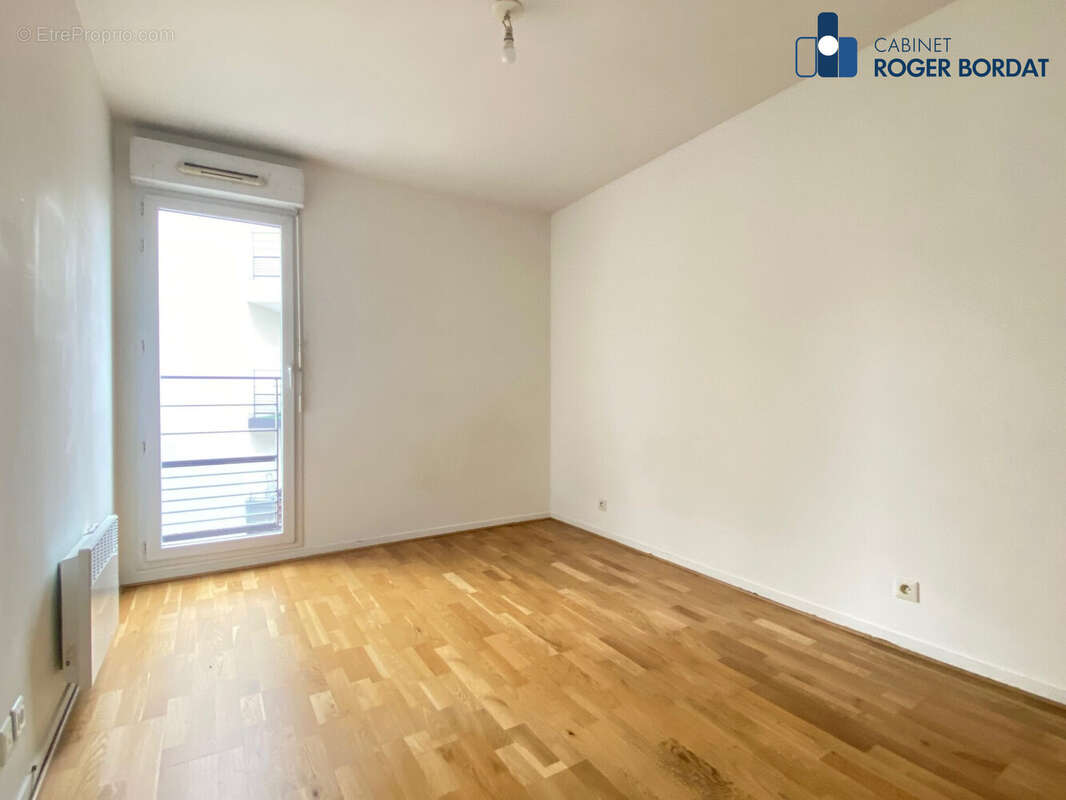 Appartement 59 m² à Saint-Ouen  - photo 8