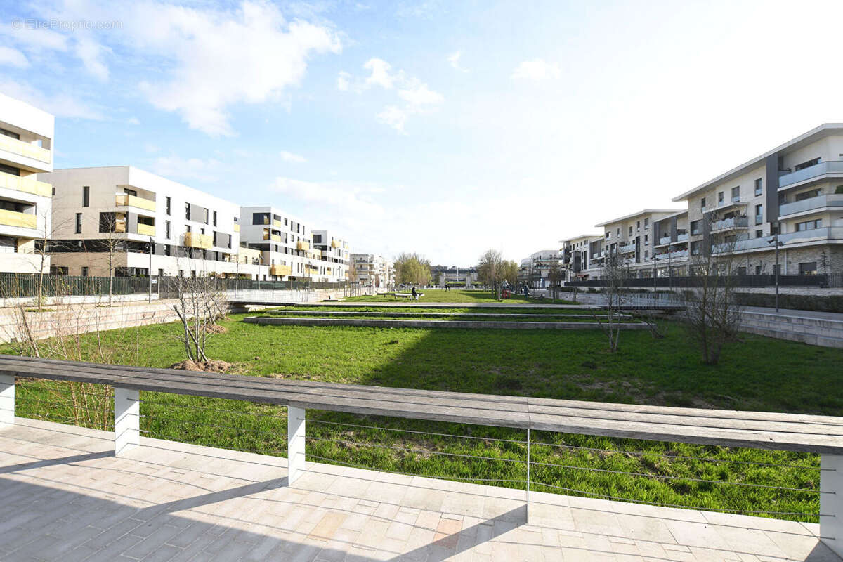 Appartement à SAINT-CYR-L'ECOLE