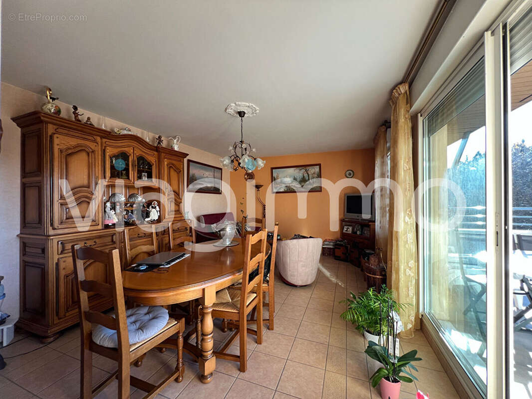 Appartement à CHARNAY-LES-MACON