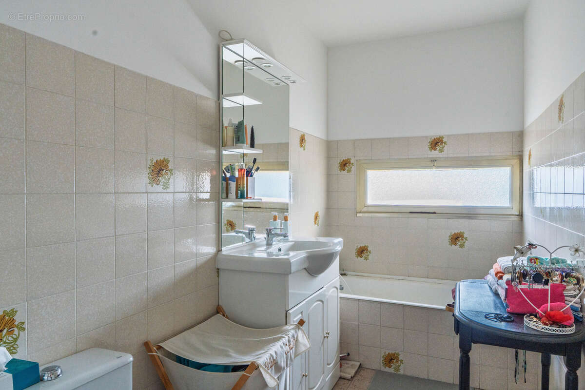 Appartement à SAINT-MANDRIER-SUR-MER