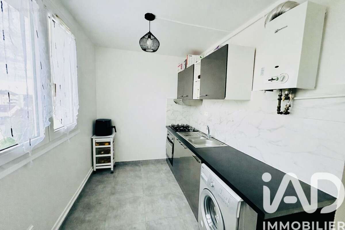 Photo 3 - Appartement à MAINVILLIERS