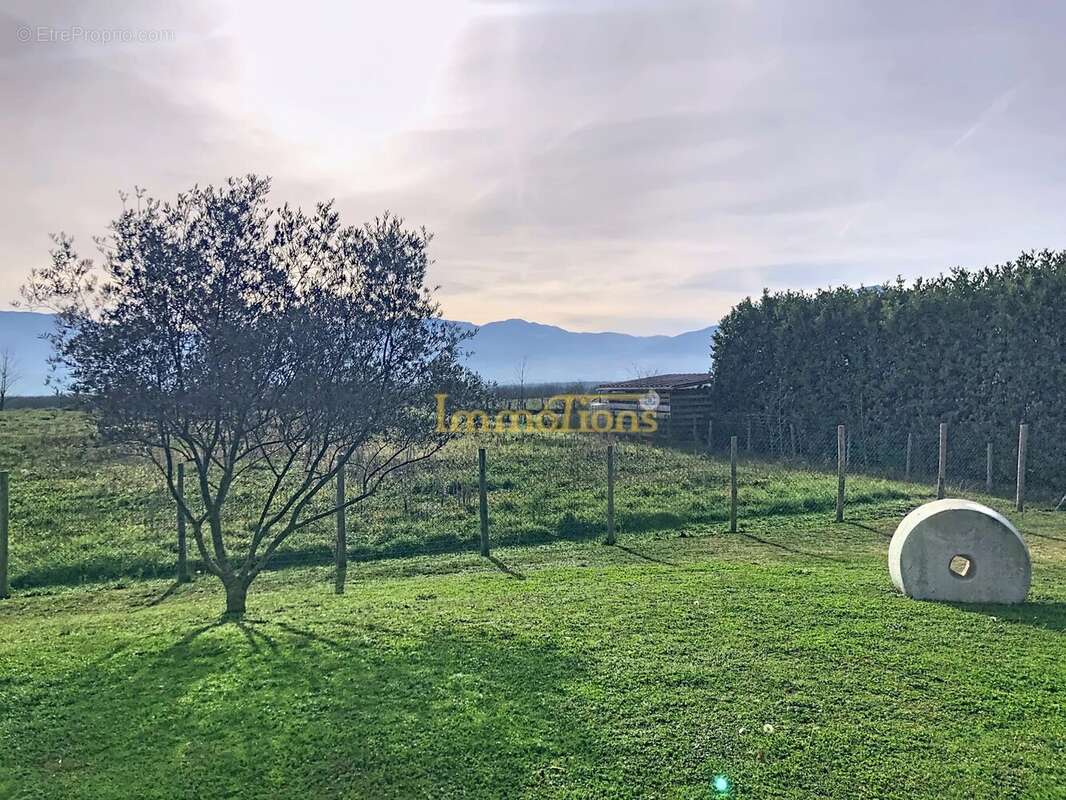 Maison à SAINT-HILAIRE-DU-ROSIER