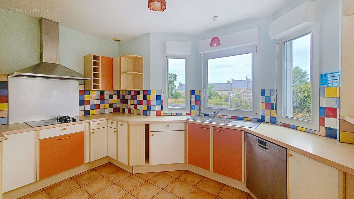 Maison à GOUVILLE-SUR-MER