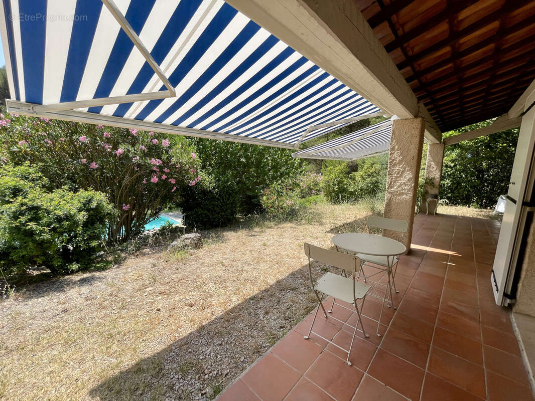 Maison à CUGES-LES-PINS