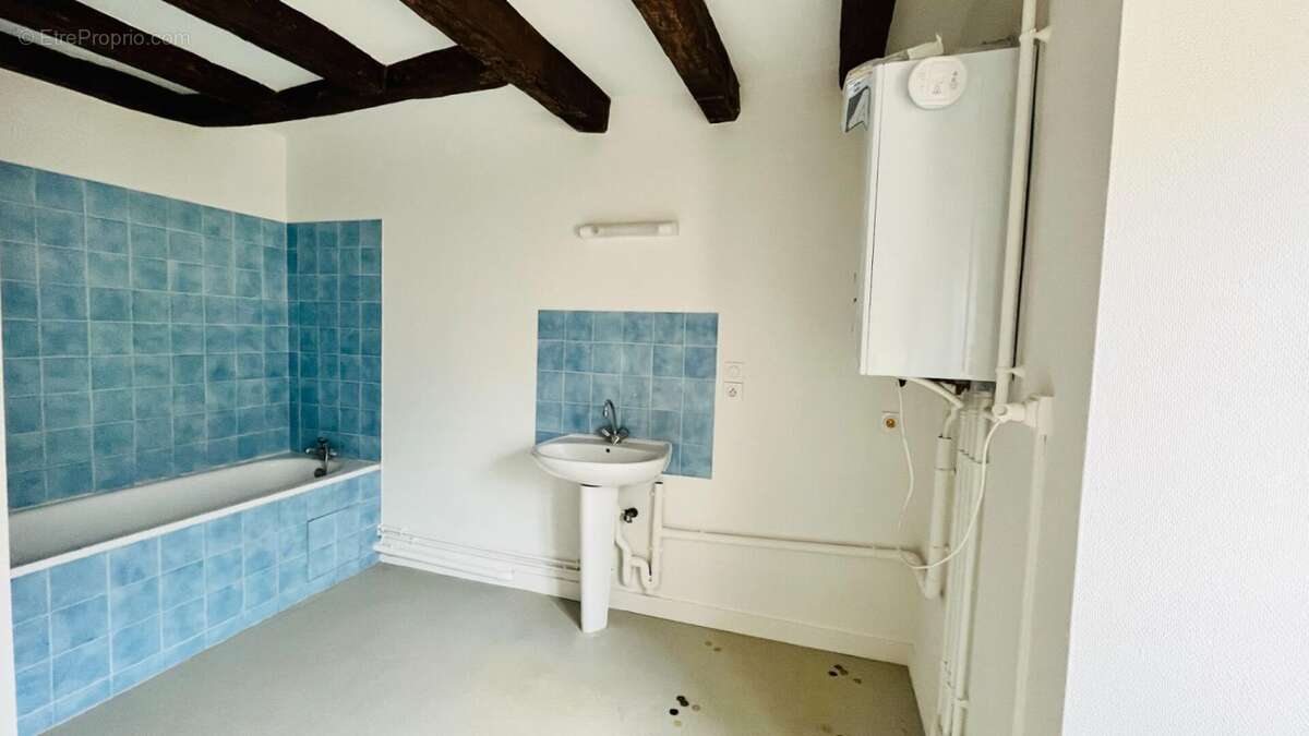 Appartement à SEICHES-SUR-LE-LOIR