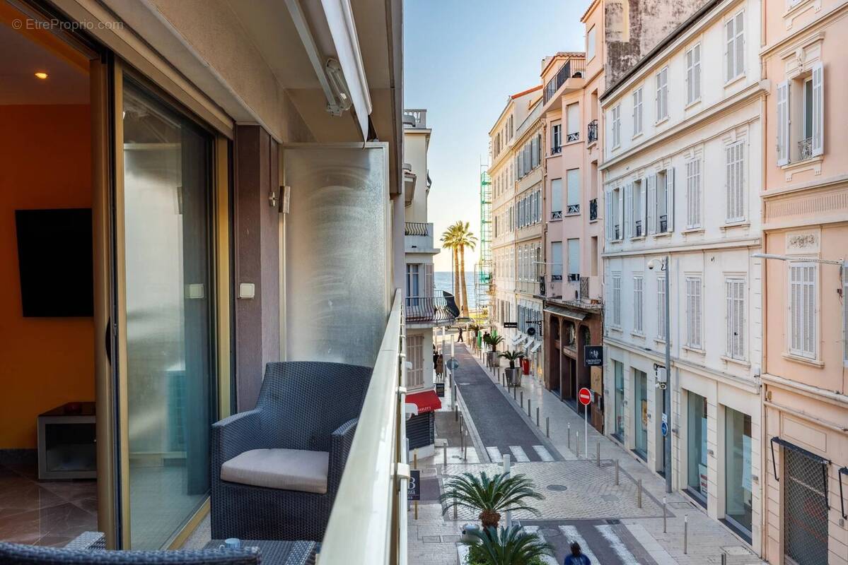 Appartement à CANNES