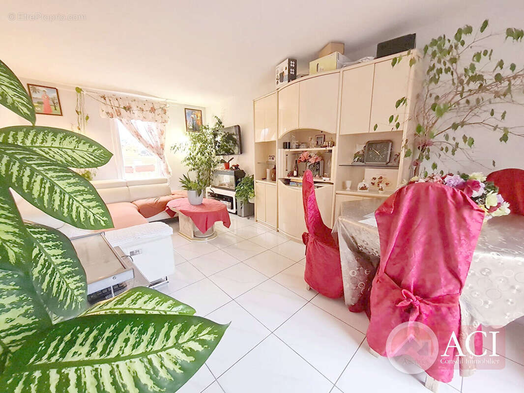 Appartement à MONTMAGNY